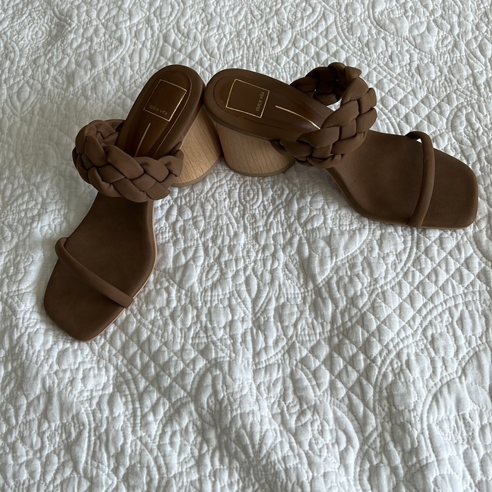Dolce Vita Sandals
